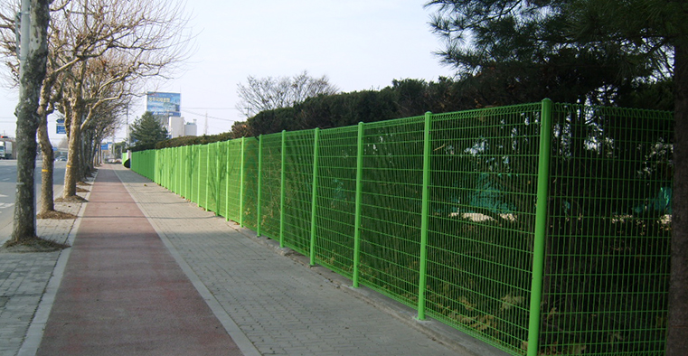 GoodStick Mesh Fence